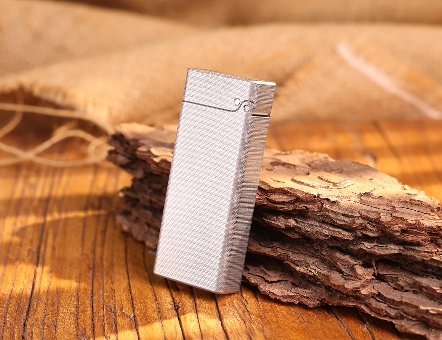 WDMART- Food-Grade Stainless Steel Mechanical Trench Lighter • Retro Soft Flame Oil Lighter • Cool Open Flame Kerosene Lighters one Click lid Opening • Model：Flame Spirit (JD)